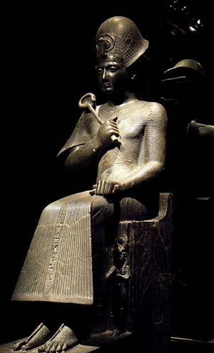 Ramses II statue