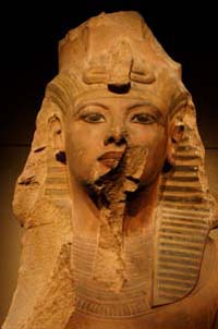 Statue of Tutankhamun